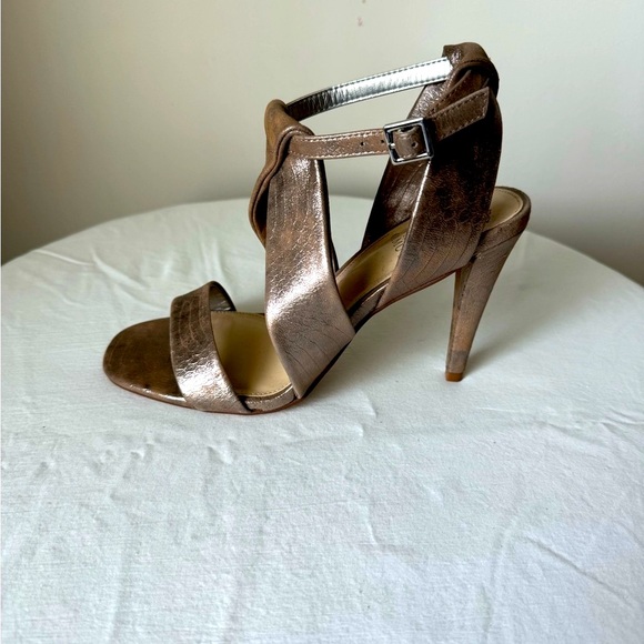 Vince Camuto Kalintie Leather Sandals - Picture 3 of 7